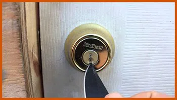 Centreville Locksmith Service Centreville, VA 703-270-6009 - 7-broken-key-extraction